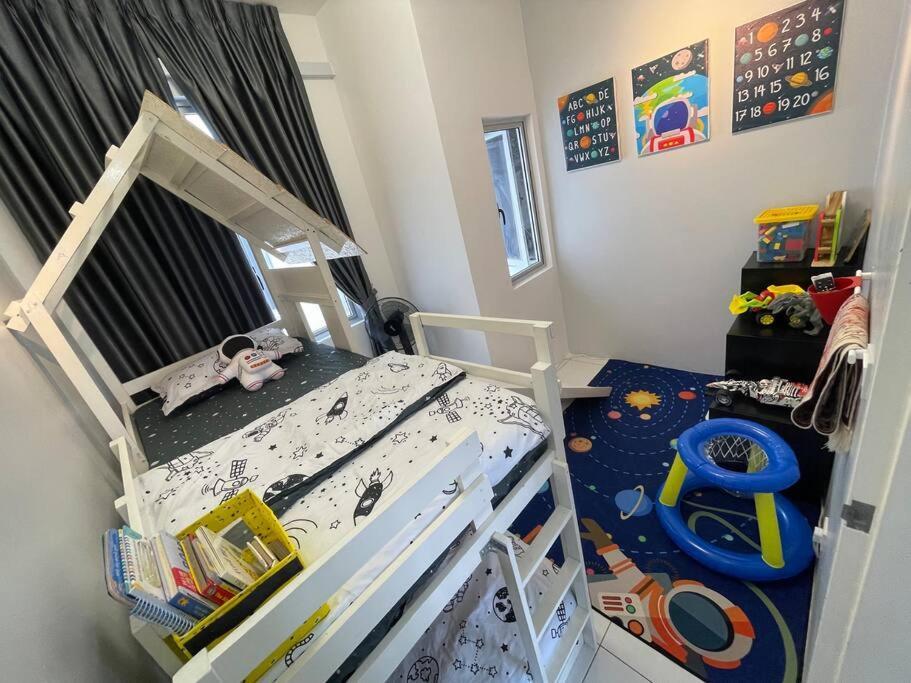 Kids Friendly Seri Austin Jb Apartment