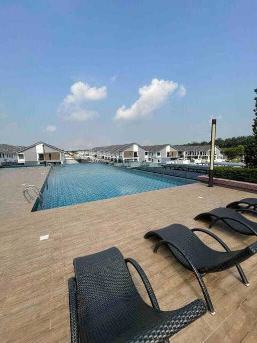 Kids Friendly Seri Austin Jb Apartment